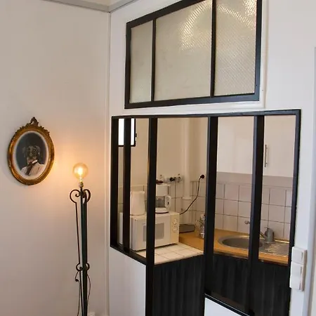 アパート Studio Dans Napoleonienne ヴィシー